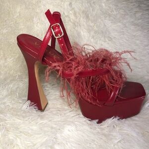 VENUS Red Feathered Platform Heels